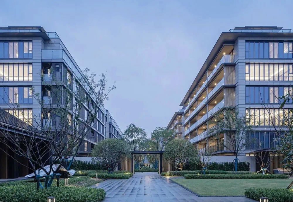 Greentown Lakeside Villa